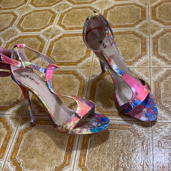 Just fab high heels. Size 8. Never worn. $10 - Picture 1 of 1